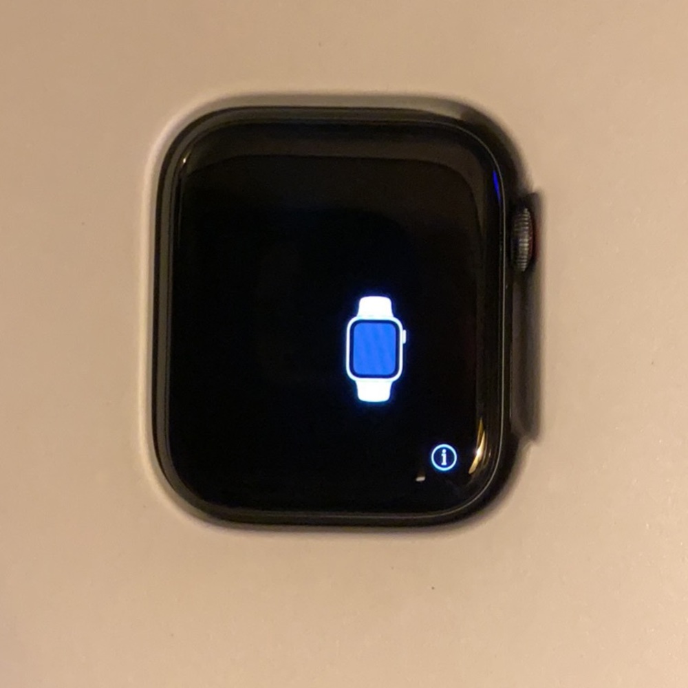 Apple Watch Series 4 (44mm).